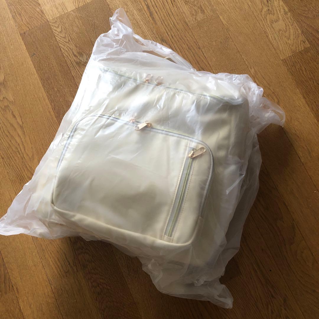 数量限定完売品】はあちゅう 二階建てリュック コラボリュック