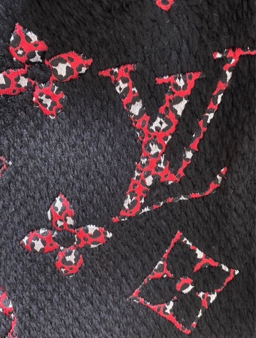 希少 正規品 エシャルプロゴマニア モノグラム ジャイアント