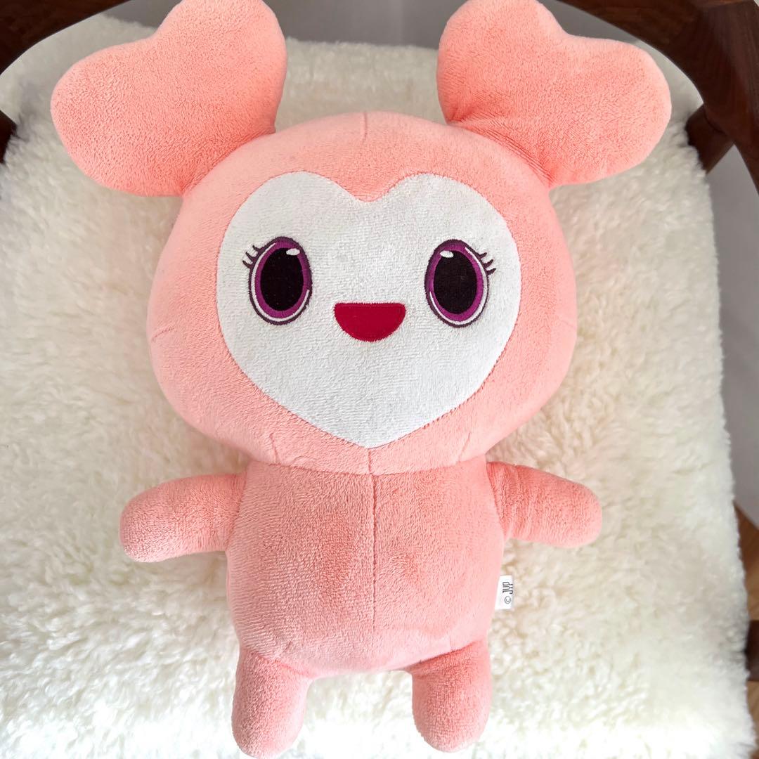 TWICE ラブリーBIGぬいぐるみ - メルカリ