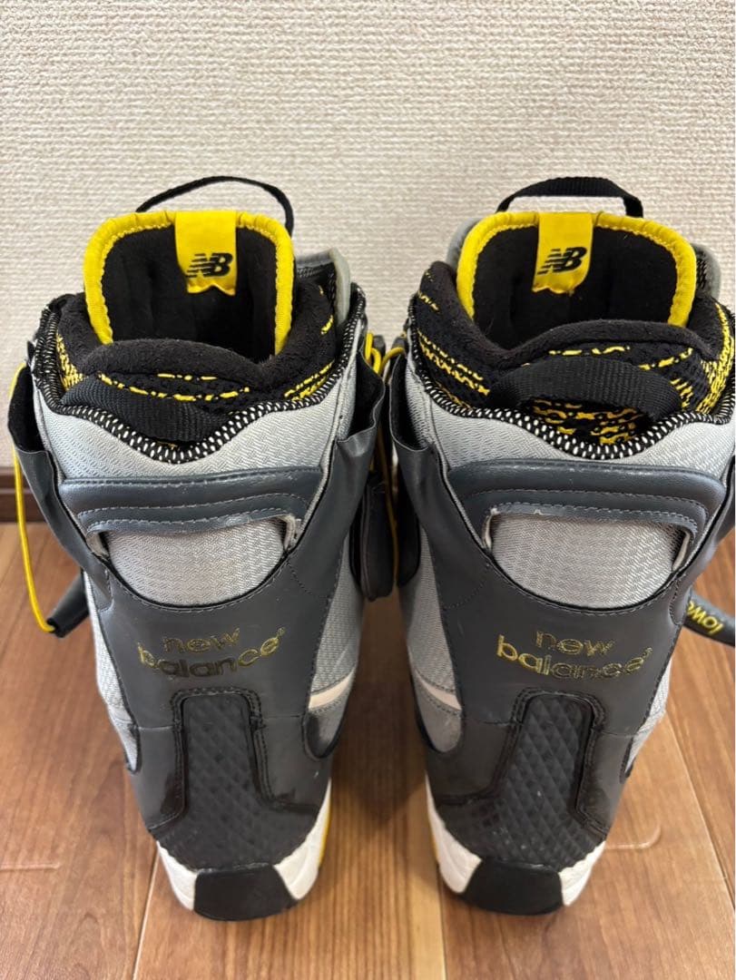 ニューバランス スノーボード ブーツ 686 26.5cm