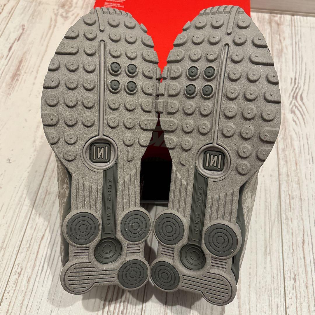 【希少】NIKE SHOX R4 新品 23.5cm