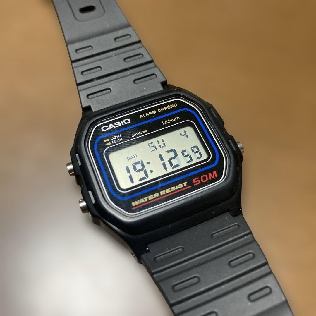 とーぽ！　CASIO デジタル腕時計 50M防水 ブラック CASIO カシオ/ デジタル 樹脂ベルト 日常生活防水 腕時計 //// W