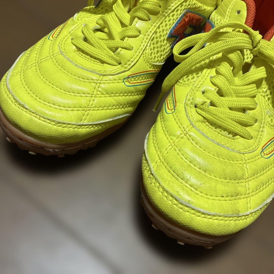 蛍光イエロー/オレンジ サッカーシューズ 26.5cm - メルカリ