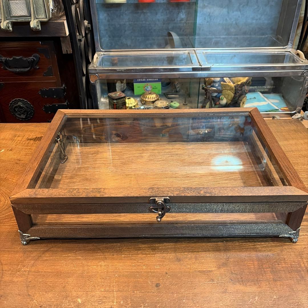 4面木製ガラスケース - メルカリ