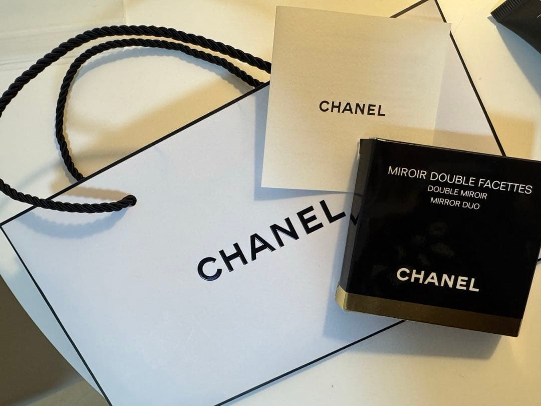 CHANEL ミロワールド ダブルファセット コンパクトミラー - メルカリ