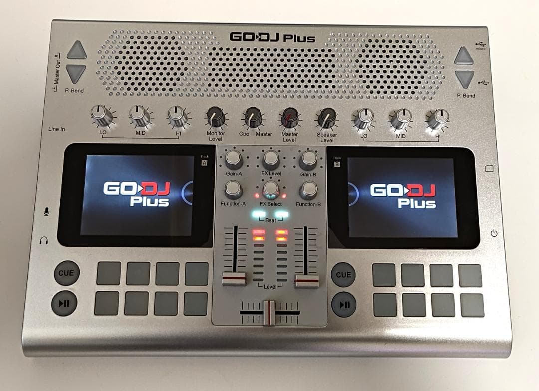 【キズ・ネジ欠品あり】GO-DJ Plus DJコントローラー専用ケース付き キズ・ネジ欠品あり】GO-DJ Plus DJコントローラー専用ケース付き GO