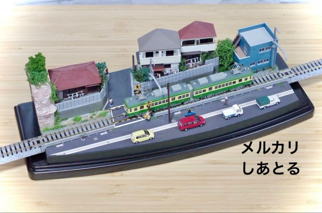 江ノ電 腰越3号踏切 鉄道ジオラマ展示台 Nゲージ 鉄コレ 鉄道模型 b