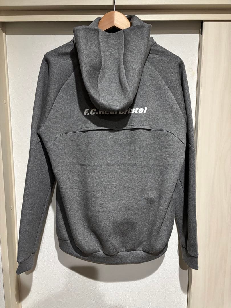 即完 F.C.Real Bristol TECH SWEAT XL