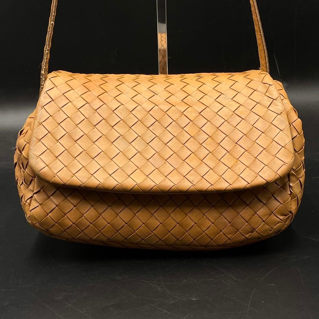 BOTTEGA VENETA イントレチャート ショルダーバッグ レザー - メルカリ