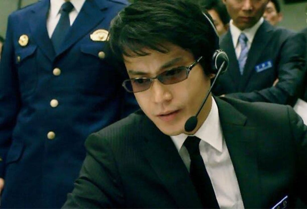 Plusmixサングラス 小栗旬さん着用品 - メルカリ