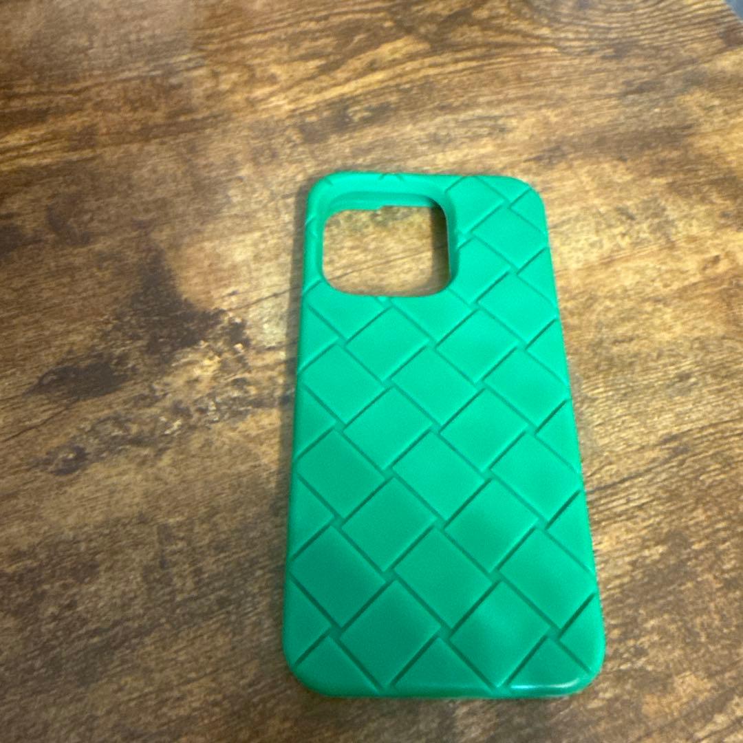 Bottega Veneta グリーン iPhoneケース16Pro - メルカリ