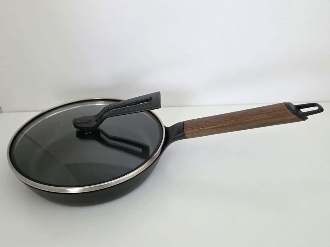 バーミキュラ　フライパン　20cm ガラスリッド付き フライパン 20cm 【ガラスリッドセット】[ウォールナット