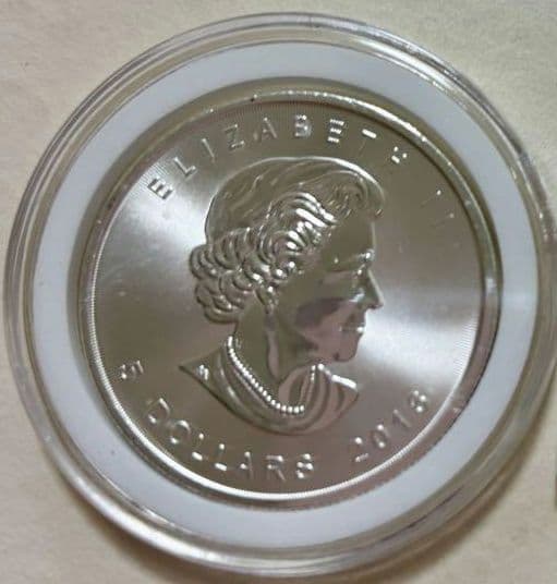 ☆カナダ▫メイプルリーフ 【2016年 】1オンス 銀貨 5ドル～新品未開封