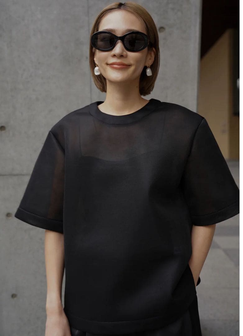 ELLIE シースループルオーバー【BLACK】 - メルカリ