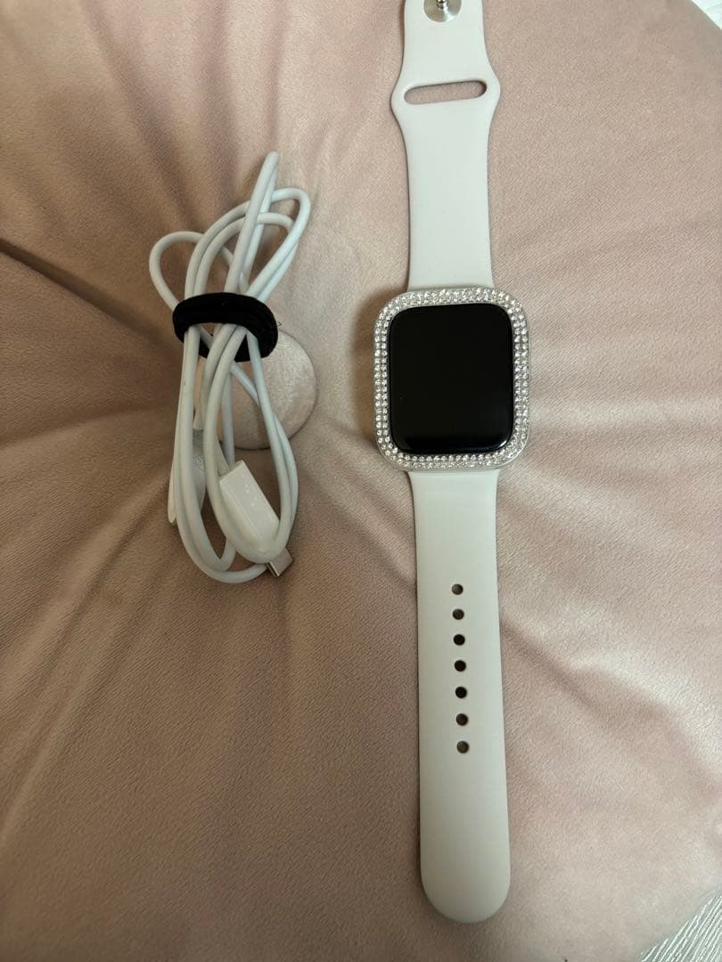 Apple Watch 8 本体　バンド付き Apple Watch Series 8（GPS + Cellularモデル）- 45mmグラファイト