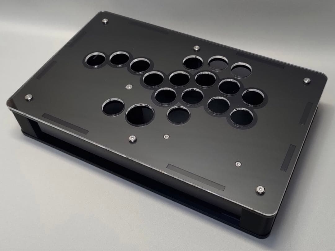 くろまき工房 アケコンケース18ボタン レバーレス - メルカリ