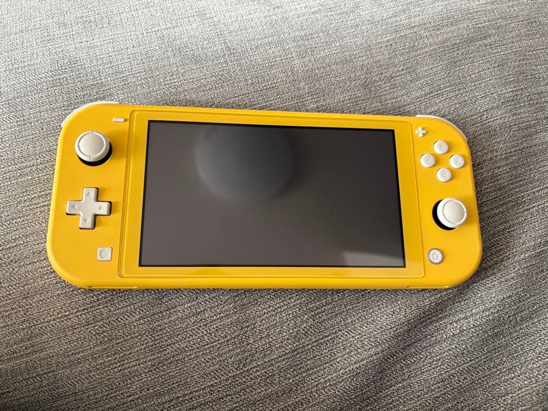 Nintendo Switch Lite イエロー 本体 ゲームソフト付き Amazon.com: Nintendo Switch Lite - Yellow : Video Games
