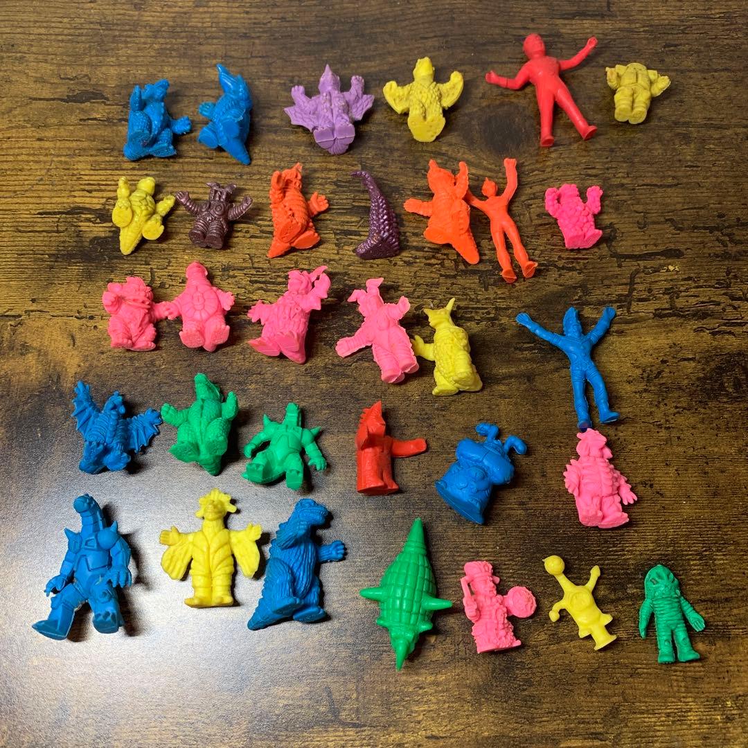 3F 【激レア・当時物】昭和レトロ ウルトラマン 怪獣消しゴム 豪華30点