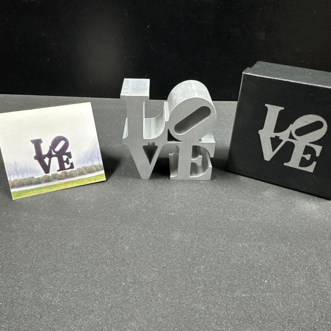 ロバート・インディアナ　LOVE　ペーパーウェイトレプリカ ロバート インディアナ LOVE グリーン レプリカ アルミ製ペーパー