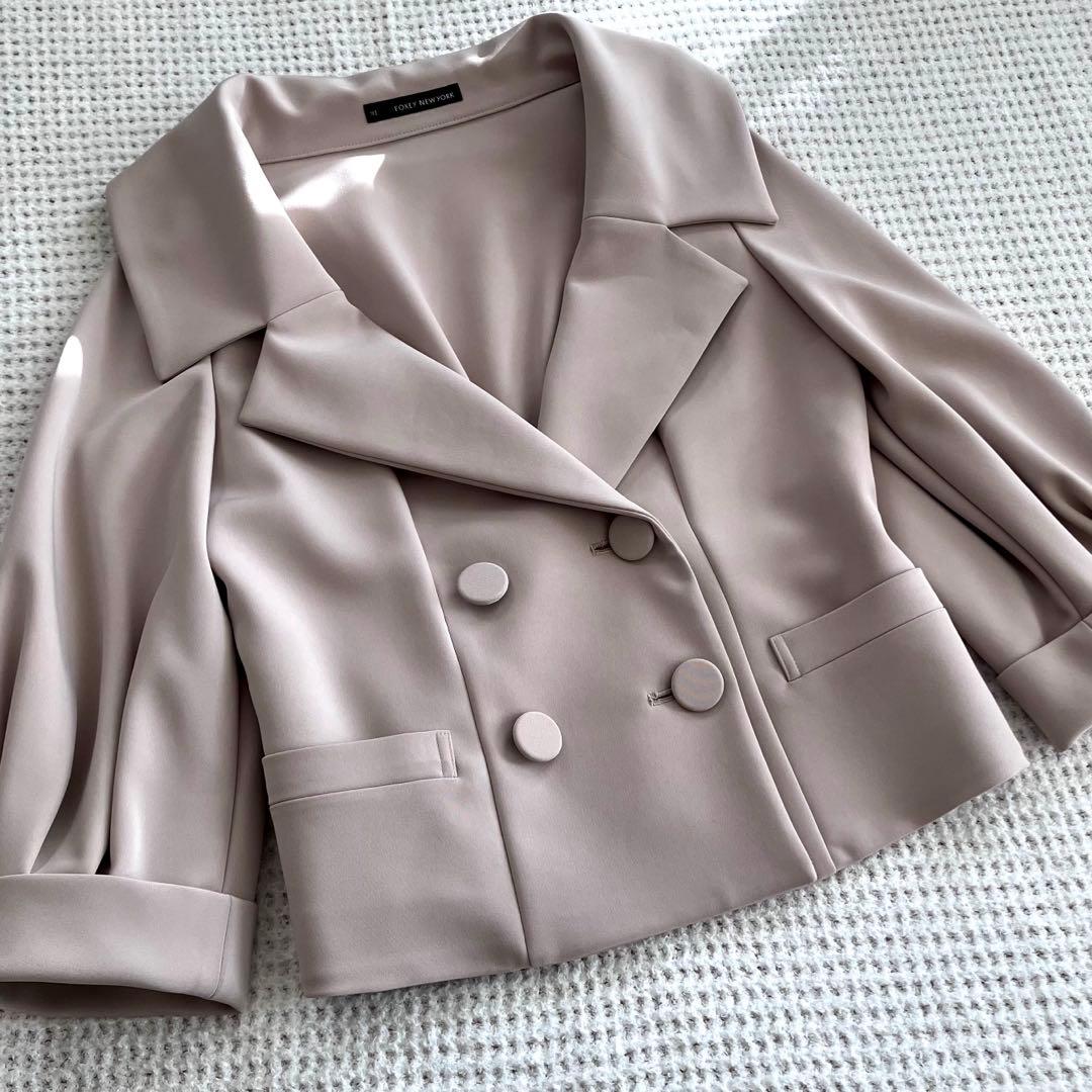 美品FOXEY NEWYORK★ビックカラージャケット★ベージュ★サイズ38 foxey FOXEY NEWYORK☆ビックカラージャケット☆ベージュ☆サイズ38