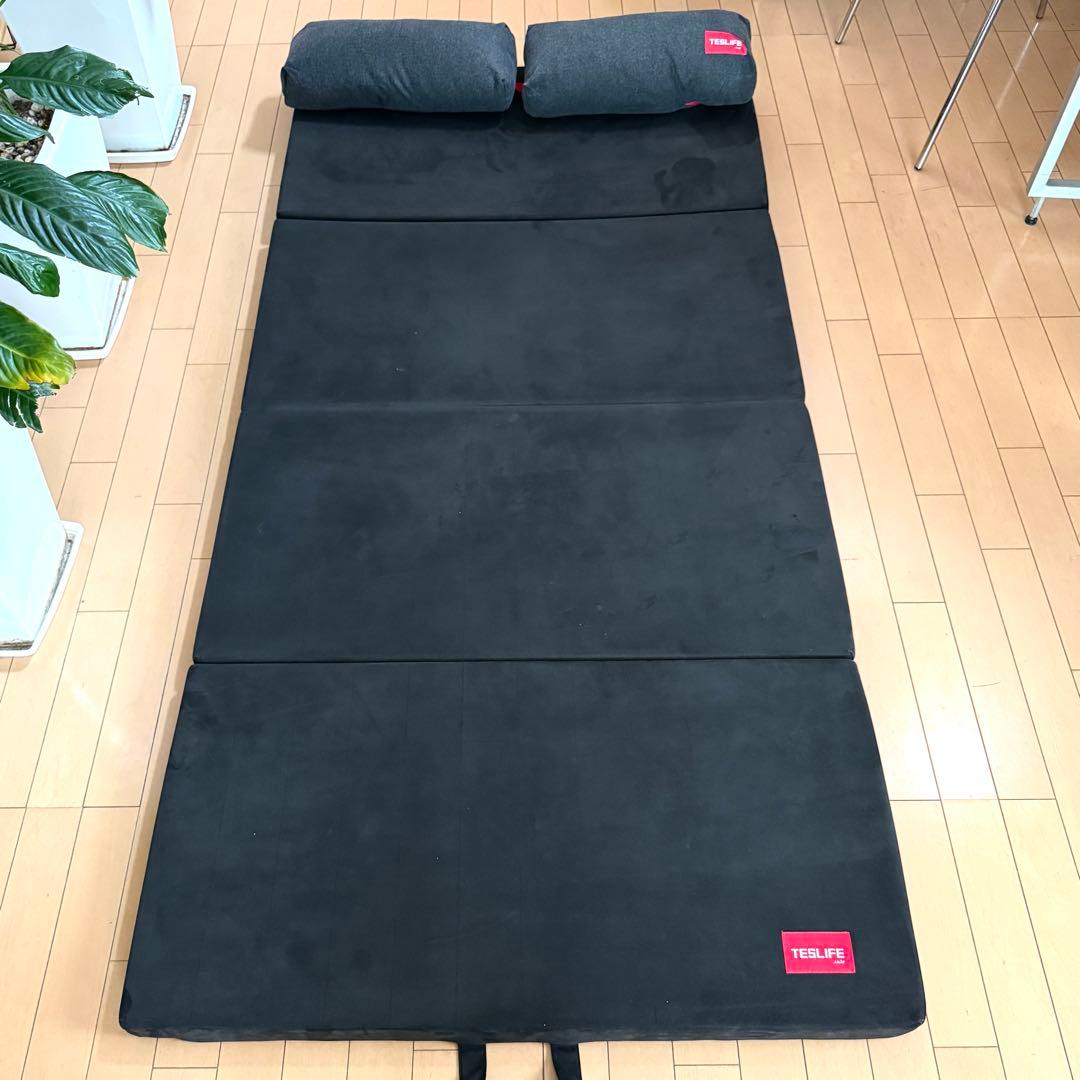 美品 Tesla テスラライフ T1 フォールディングマット 車中泊 キャンプ テスラライフ] 2021 T1 一般フォールディングマット - teslife