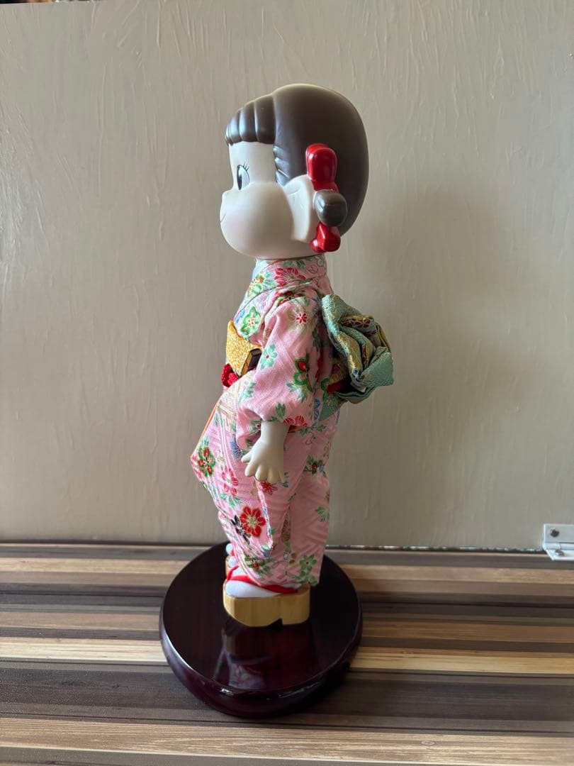 晴れ着ペコちゃん 50周年記念 曙 茜 2体セット - メルカリ