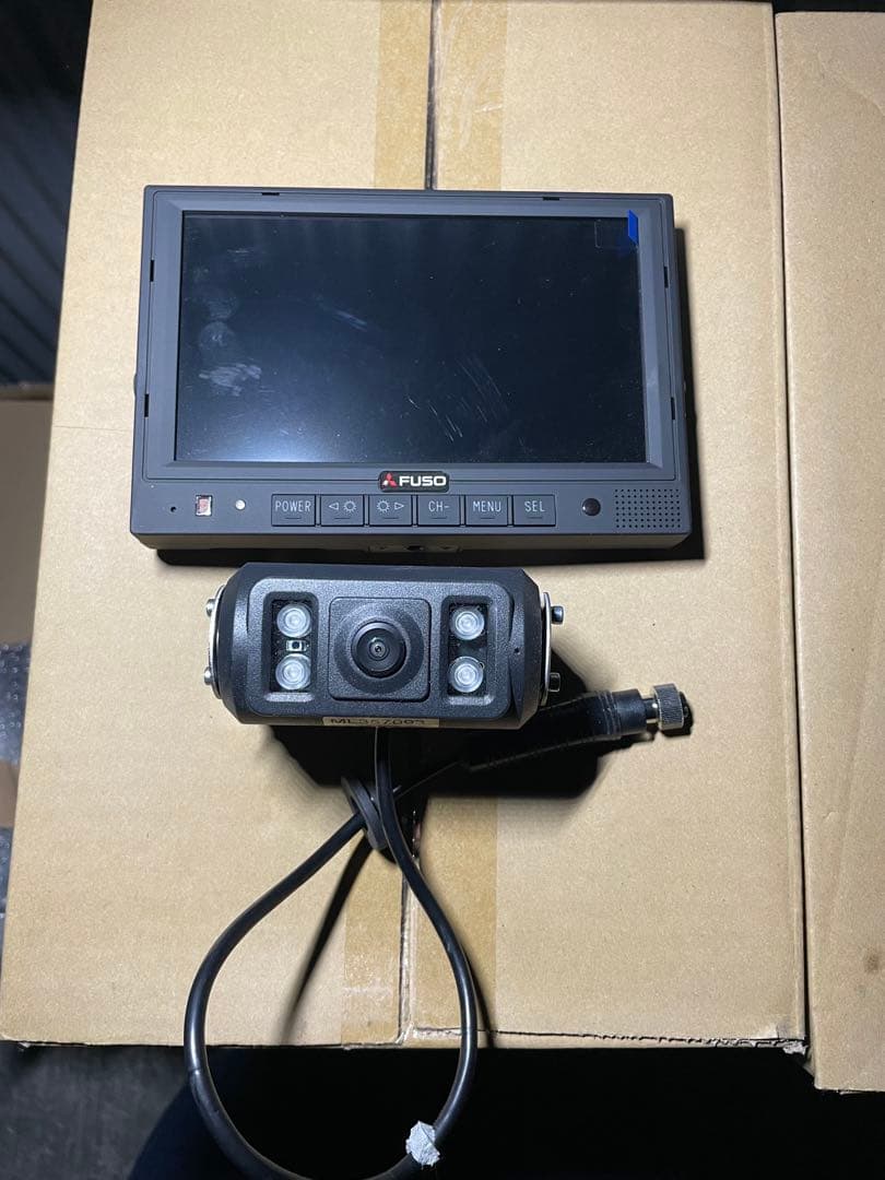 新車取外し品】 三菱ふそう純正バックカメラ バックモニター - メルカリ