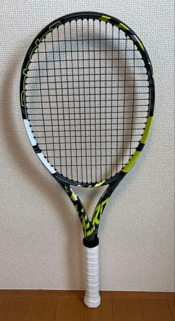 美品　Babolat PURE AERO PLUS ピュアアエロプラスG2 Babolat（バボラ） テニスラケット ピュア アエロ PURE AERO 2023年