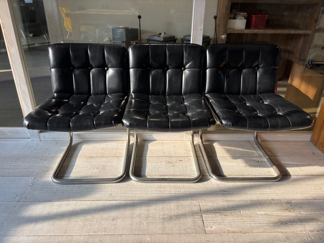 黒レザー 1人掛けチェア スチールベース 1脚販売となり、残り2脚です。 楽天市場】スタイリッシュな空間へ導く 【SANJI】シリーズ ダイニング