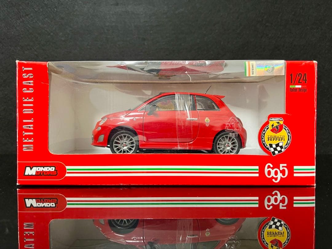 【激レア】 MONDO MOTORS 1/24 ABARTH 695 アバルト Abarth 695 Tributo Ferrari - Mondo Motors - 1:24 - YouTube