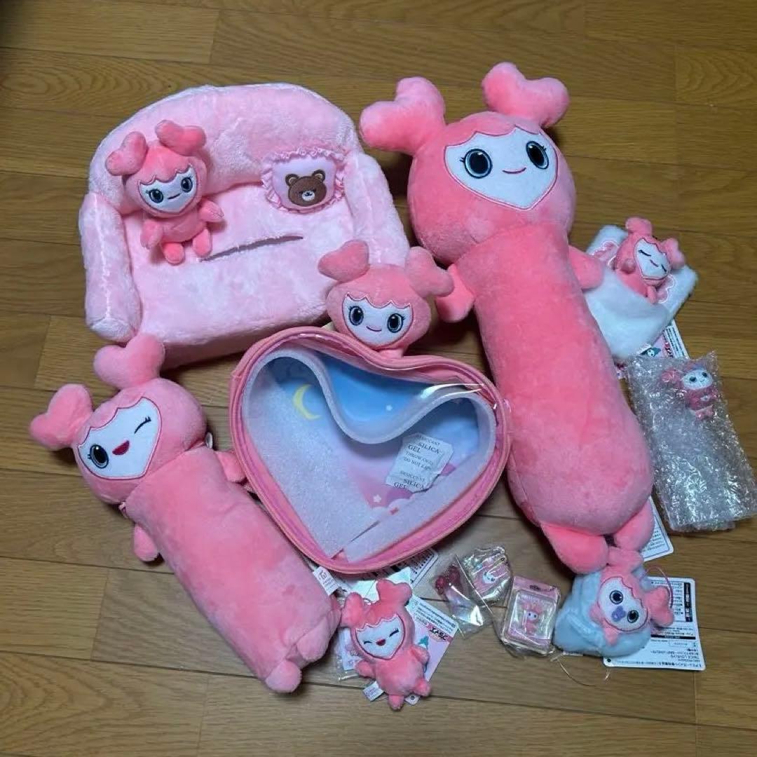 TWICE モブリー モモ GIGO まとめ売り TWICE モモ まとめ売りモブリー GI