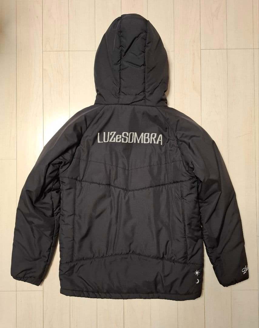 LUZ e SOMBRA フード付きアウター黒色Mサイズ