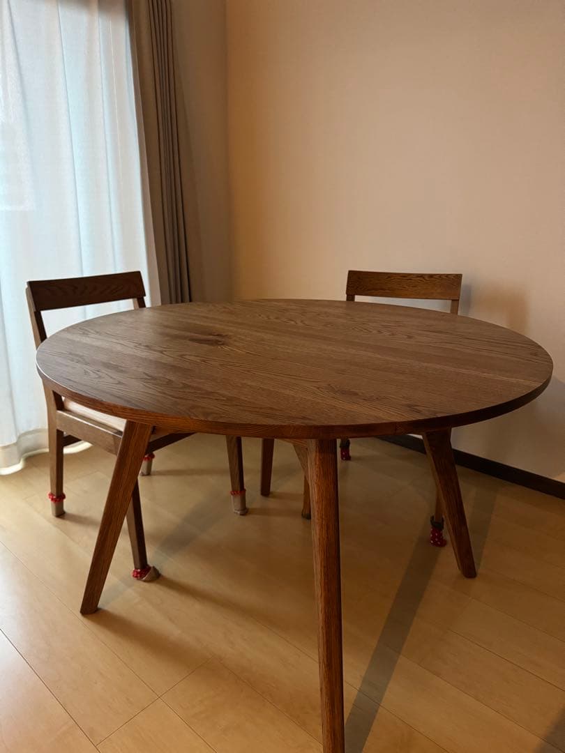 ADDAY(アディ)　ラウンドダイニングテーブル unico(ウニコ) ADDAY(アディ) ラウンドダイニングテーブルです♪木の