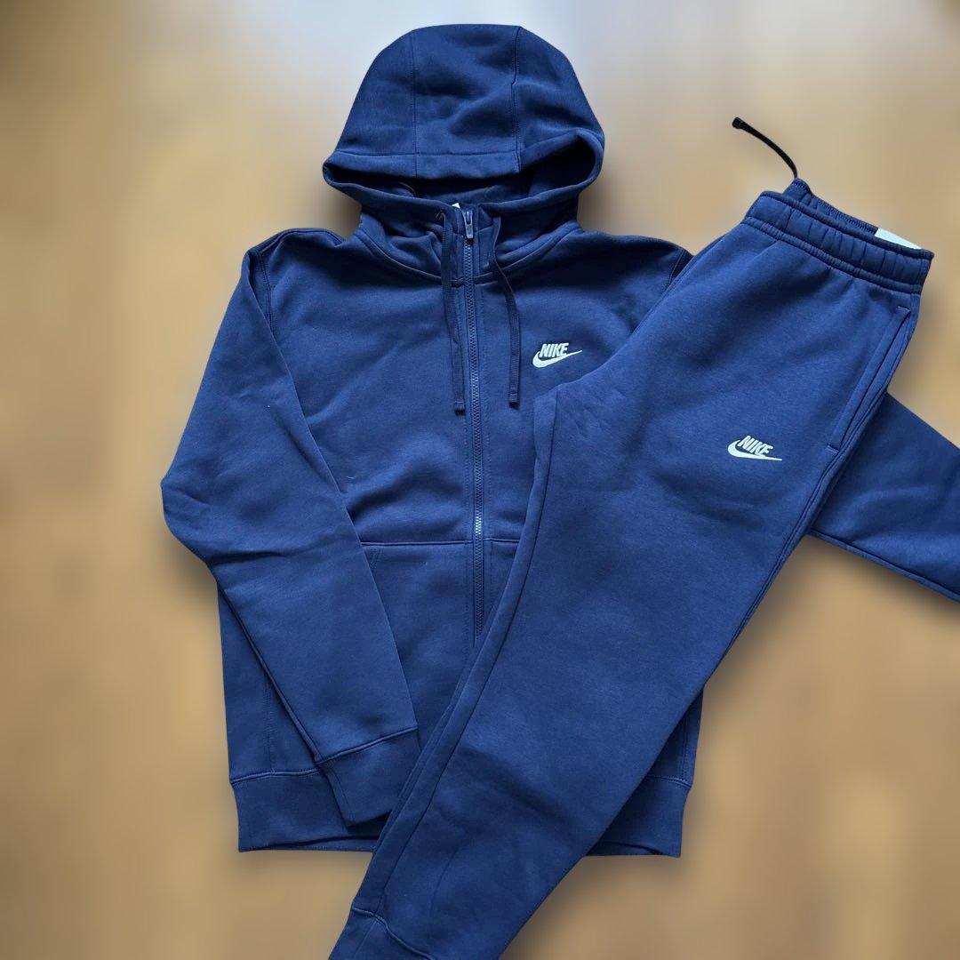 Nike フルジップパーカースエットパンツセットアップ￼新品未使用 新品未使用】NIKE上下セットアップ Mサイズ ブラック 黒 ロゴ刺繍