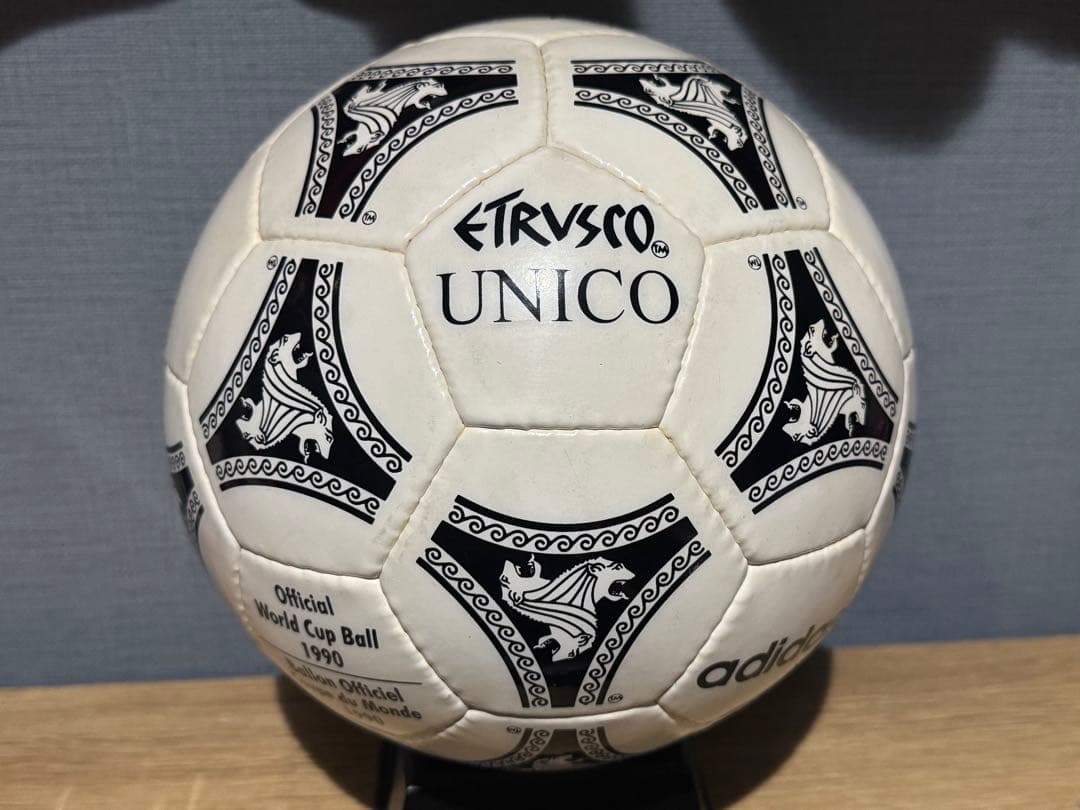 FIFAワールドカップ1990イタリア大会 公式試合球Adidas 5号球 adidas (アディダス) サッカーボール 5号 1990 FIFAワールドカップ公式