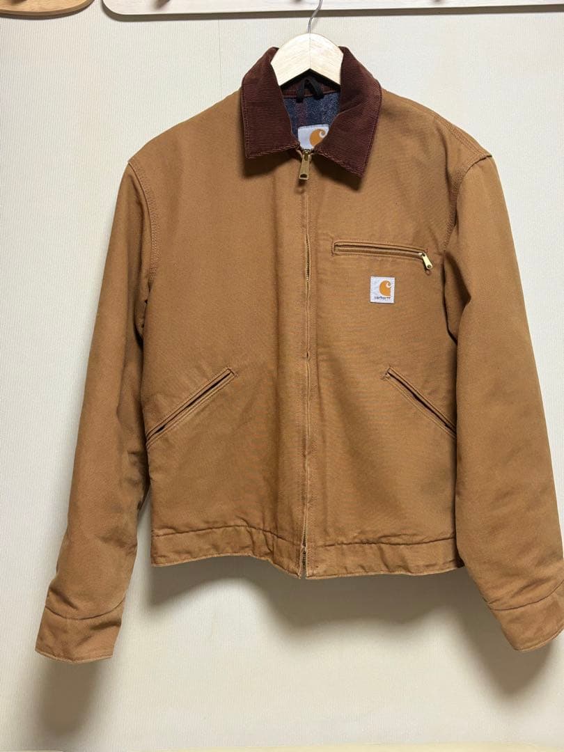 Carhartt HELMETS TO HARDHATS デトロイトジャケット - メルカリ