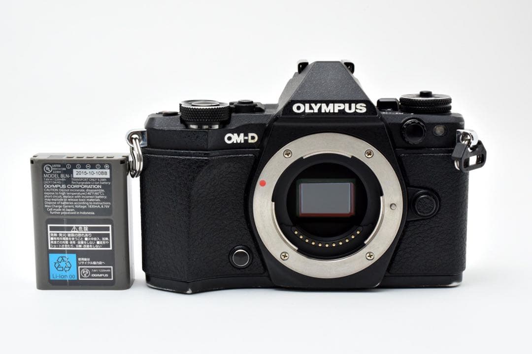 OLYMPUS OM-D E-M5 Mark II ミラーレス一眼カメラ Amazon.com : Olympus OM-D E-M5 Mark II Micro Four Thirds System