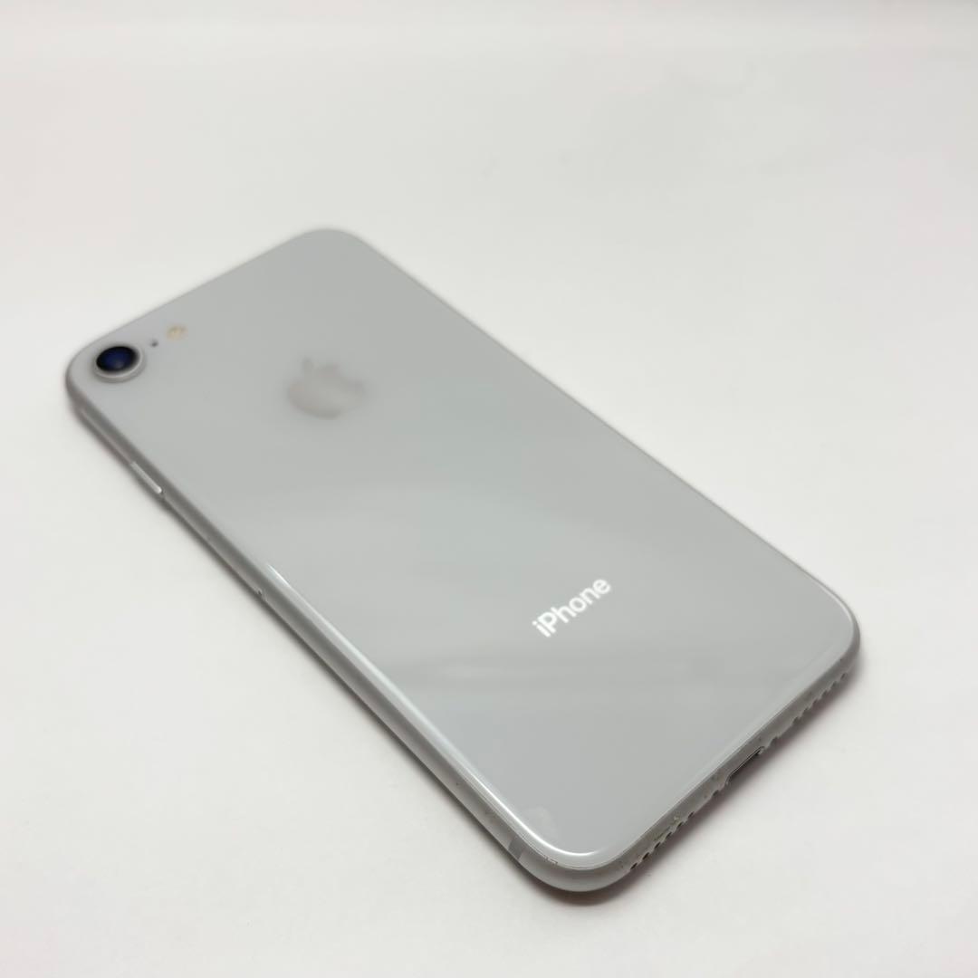 Apple iPhone 8 シルバー 本体 - メルカリ