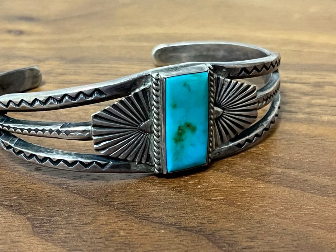 Tah' bah Traders購入 ビンテージバングル ターコイズ - メルカリ