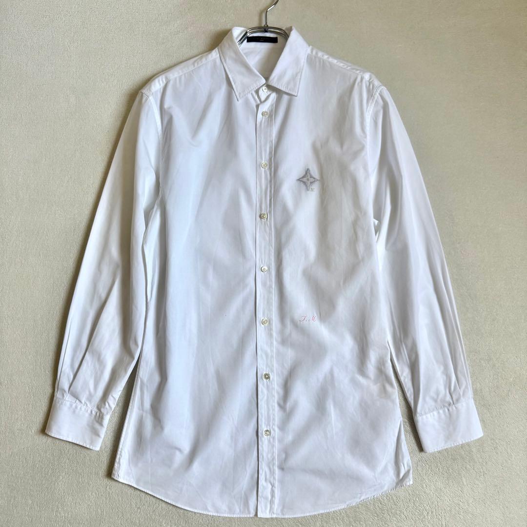 LOUIS VUITTON 長袖シャツ 刺繍 家紋 ホワイト LOUIS VUITTON ルイヴィトン スーパーコピー 刺繍 長袖シャツ 上品