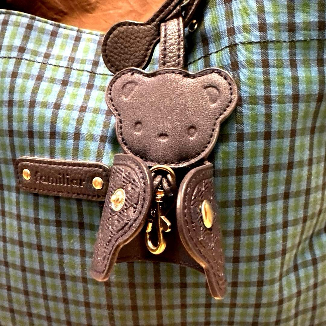 ファミリア チェック柄トートバッグ ファミちゃん チャーム付き - メルカリ