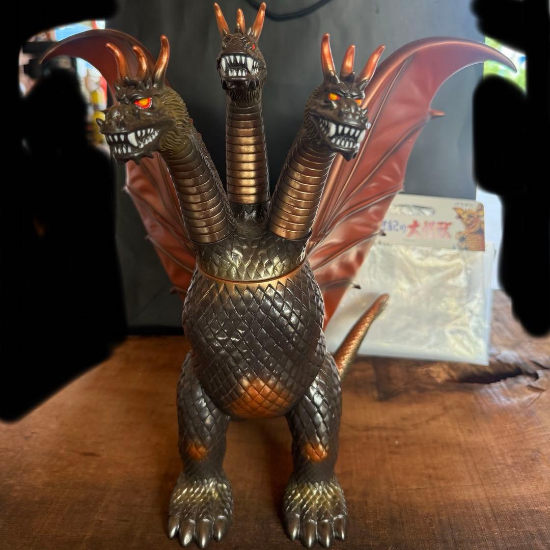 マルサン キングギドラ ソフビ ダークブラウン 32センチ - メルカリ