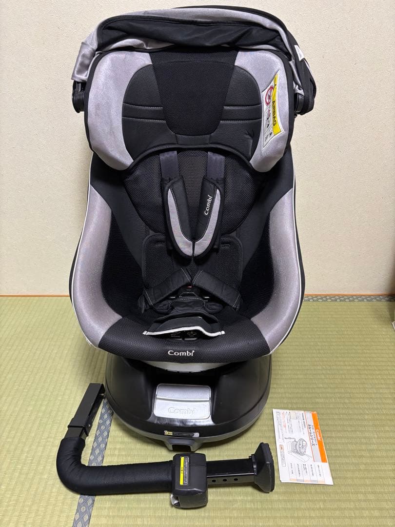 Combi チャイルドシート ホワイトレーベル ネルーム NCー570 - メルカリ