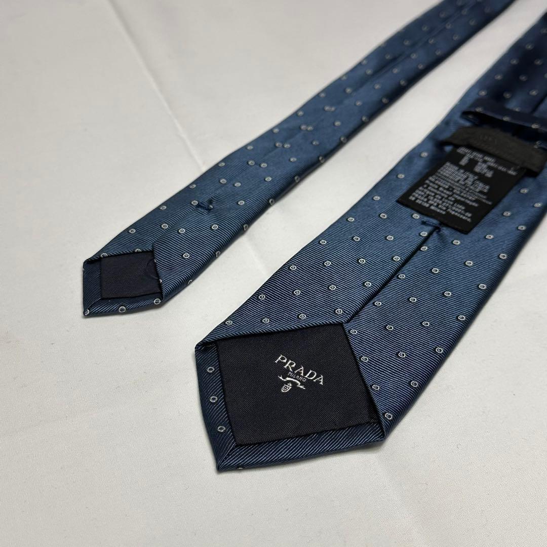 プラダ☆ネクタイ☆ネイビー☆ドット柄☆青系☆ワンポイント☆744