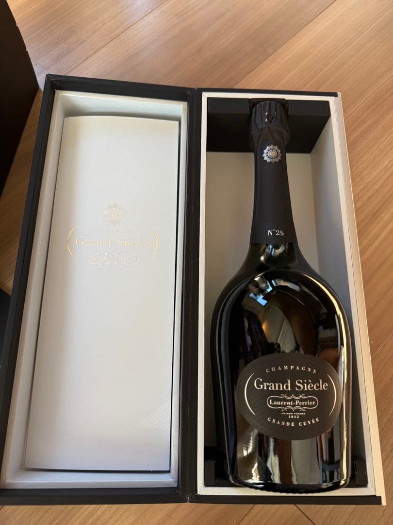 ローランペリエ　グランシエクル　シャンパン ギフトボックス付き ローラン・ペリエ グラン シエクル N°25【ギフトボックス