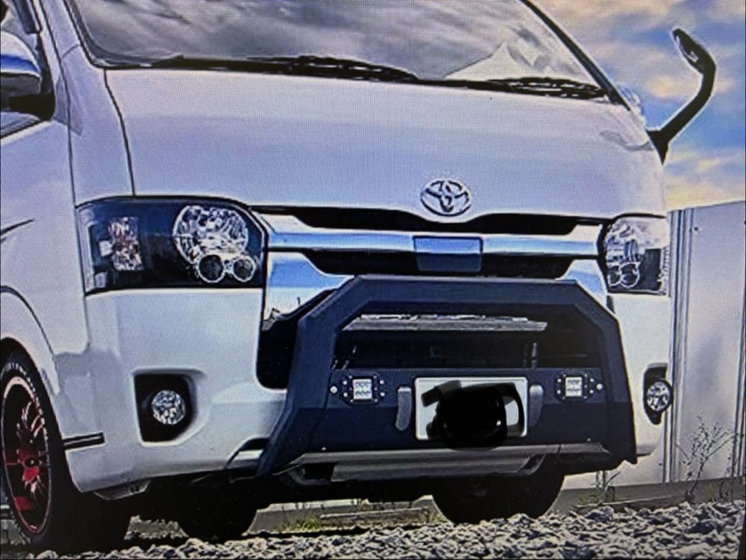 200系　ハイエース　標準　バンパーガード　フォグ付き　マットブラック トヨタ 200系 ハイエース 標準 フォグ付 スクエア バンパー ガード