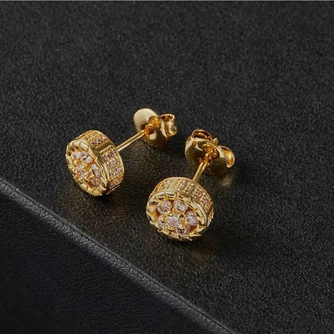 ラウンドピアス メンズ czダイヤ 桜紋 AVALANCHE系 K18gp - メルカリ