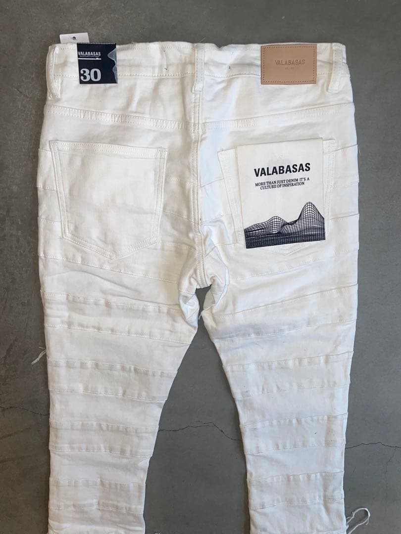 VALABASAS バラバサス ホワイト フレアデニム 30 新品未使用 - メルカリ