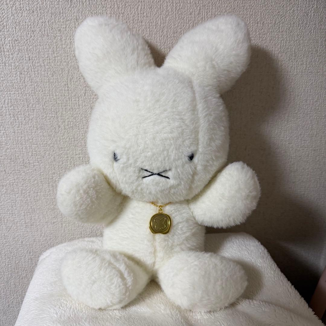 ミッフィー 60周年 ミッフィー展 限定ぬいぐるみ miffy styleオリジナル ミッフィー60周年ぬいぐるみをプレゼント
