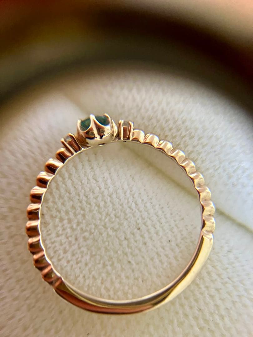 K10＊テイクアップ＊かわいいエメラルド&ダイヤリングです - メルカリ